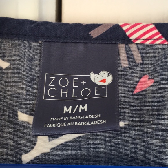 •Zoe + Chloe Nursing Eiffel Tower Scrub Top• - Picture 3 of 4